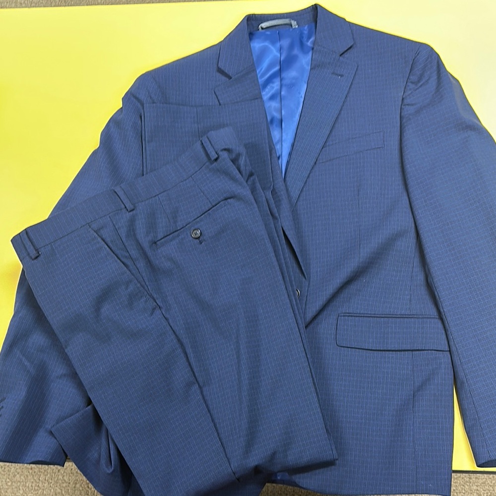 Perry Ellis Blue Modern Cut Suit for Business